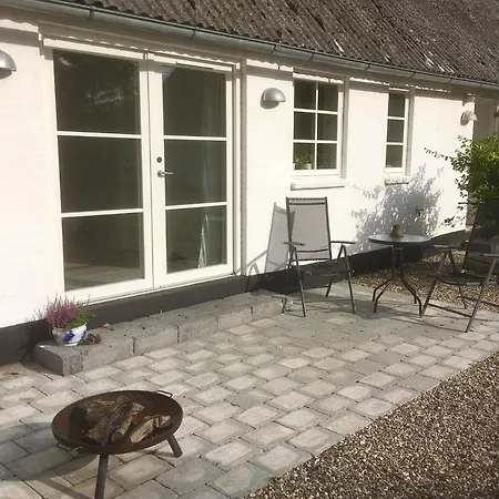 Kroghojgard Bed & Breakfast 4*